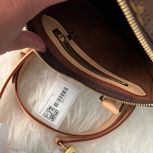 Sold! Louis Vuitton Speedy 25 - Picture 2 of 15